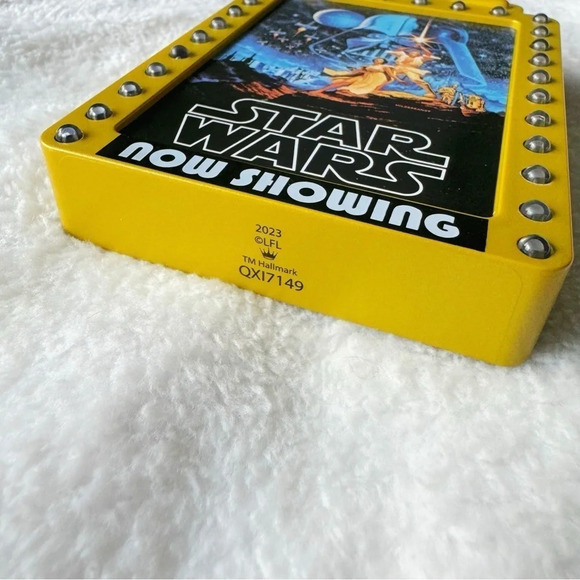 Hallmark Keepsake Christmas Star Wars: A New  Hope Now Showing Ornament Light - Picture 9 of 11